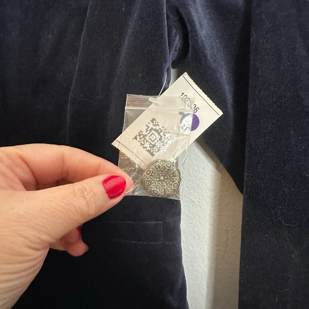 Modcloth Velvet Executive Two Button Blazer Size S NEW - Picture 3 of 10